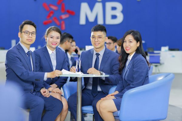 ngan-hang-phat-hanh-co-phieu-mbb