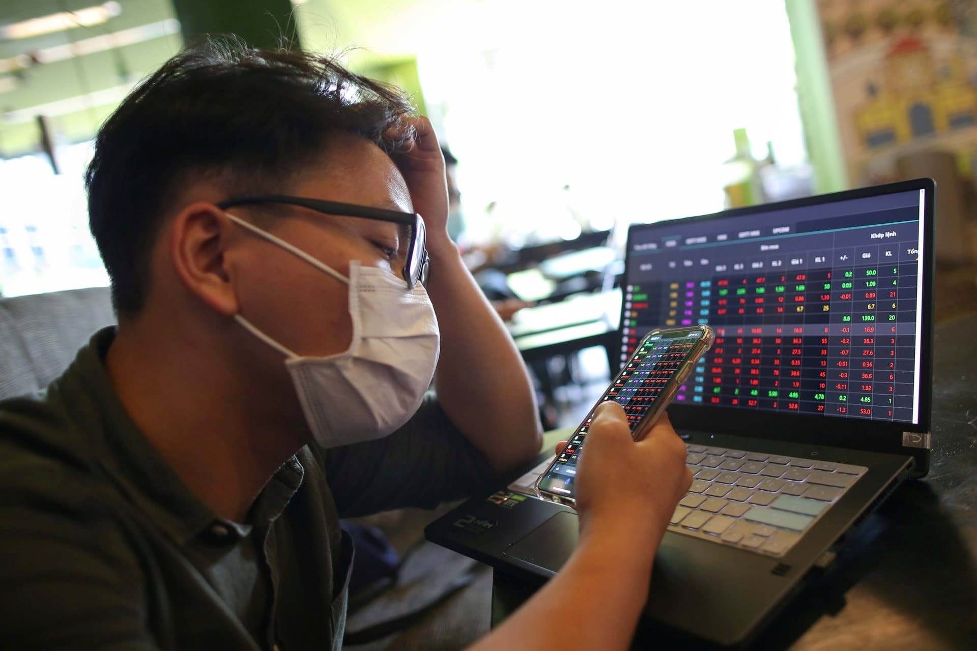 SBS: Cổ phiếu SBS giảm kịch sàn