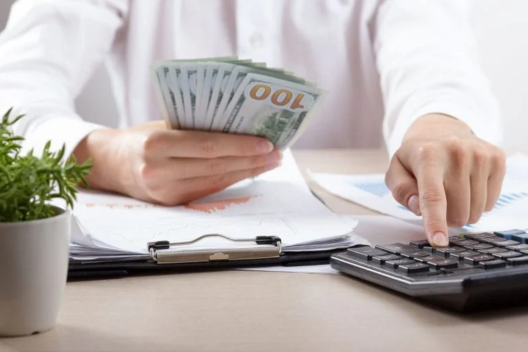 tính lãi suất gửi tiết kiệm