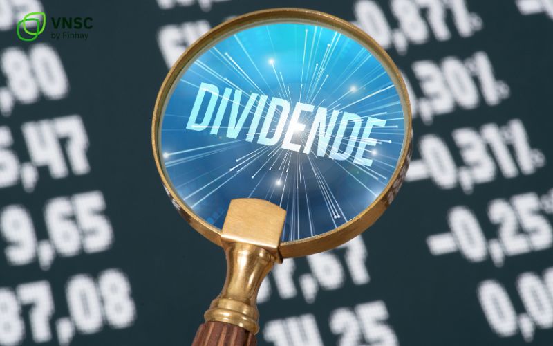 Mua Cổ Phiếu Bao Lâu Thì Nhận Được Cổ Tức? Giải Đáp Chi Tiết Từ A – Z