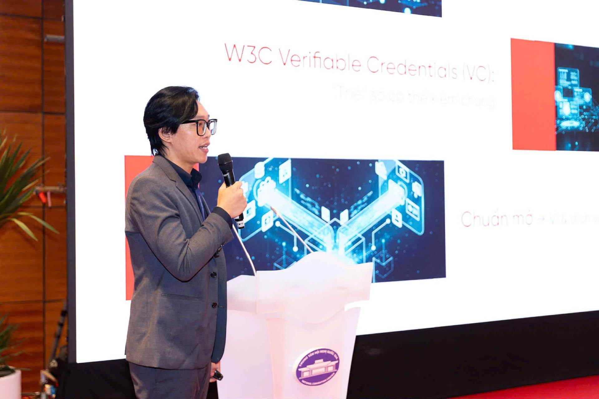 Chuyên gia SSID: Định danh phi tập trung, lá chắn bảo mật cho kỷ nguyên tài chính số