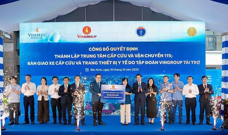 ‘Lời hứa’ 1.000 tỷ: Vingroup tài trợ 15 ‘phòng cấp cứu di động’ cho Bắc Ninh