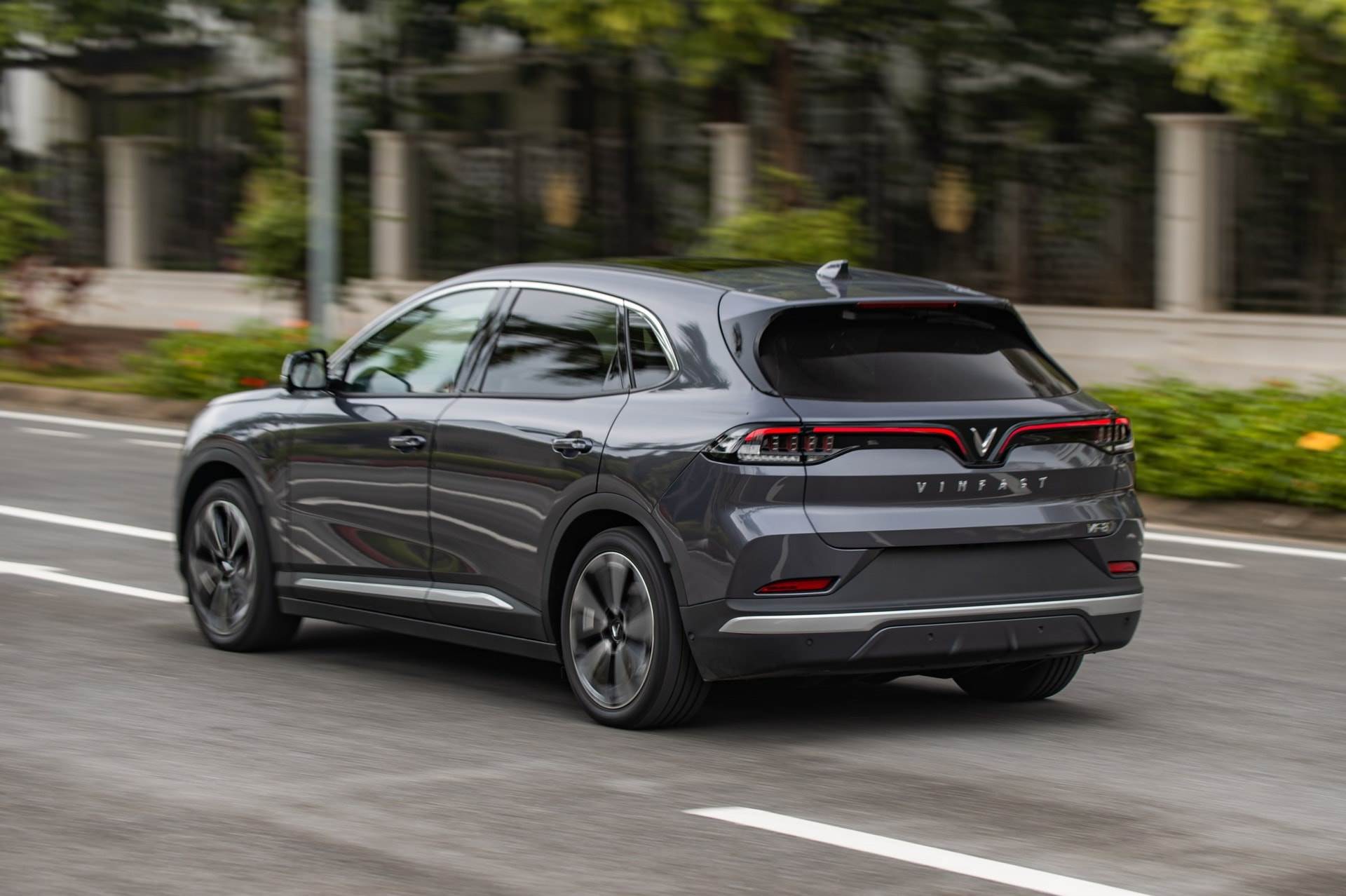 VinFast đang làm xe hybrid?