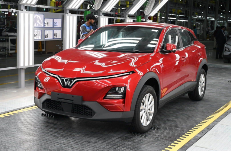 Quốc gia châu Á tỷ dân này cùng lúc đón VinFast và Tesla, nhưng ‘gã khổng lồ Mỹ’ đang đuối hơn?