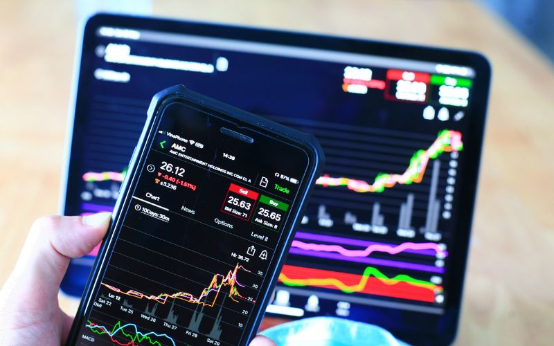 HNX-Index là gì & khác biệt gì so với VN-Index? Ý nghĩa & Cách tính chỉ số HNX-Index